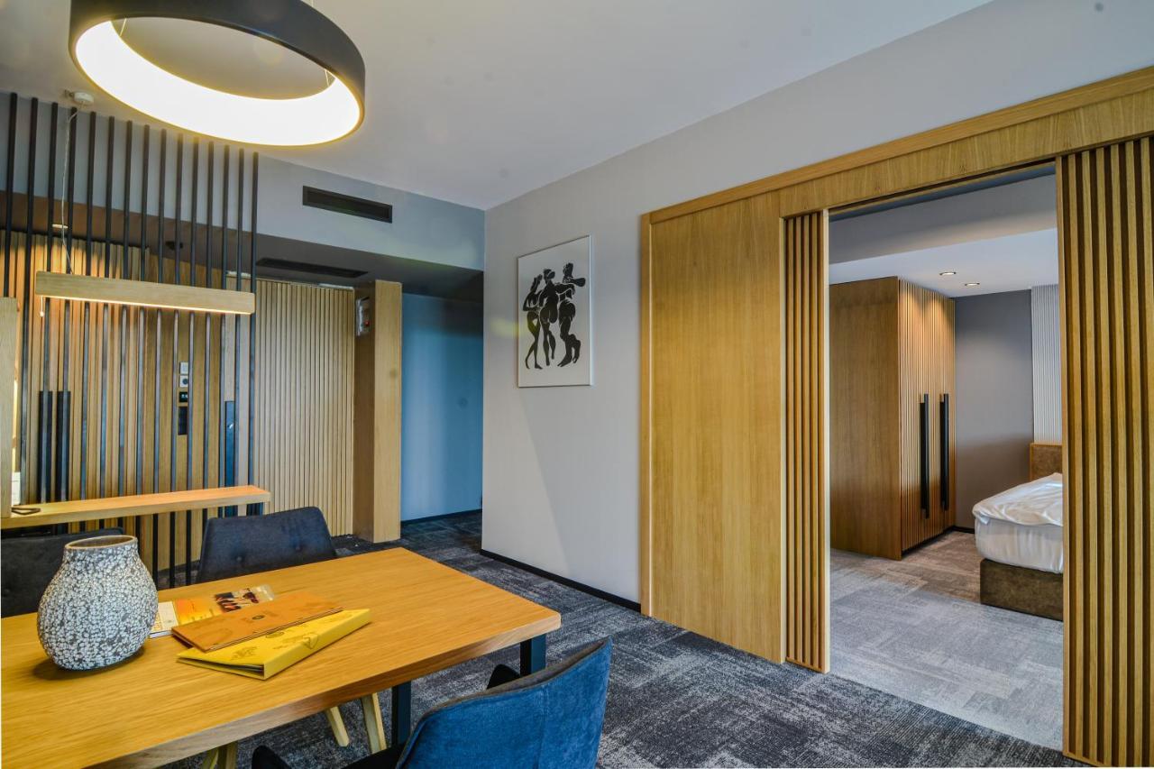 Boutique Hotel By Blacksearama Μπαλτσίκ Εξωτερικό φωτογραφία